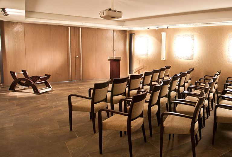 Linne-Halle im Forum Ohlsdorf
